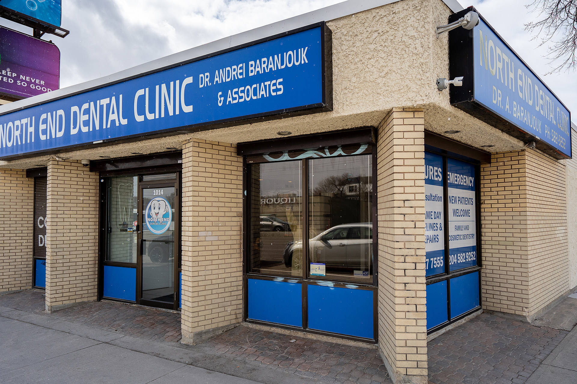 Dental Emergencies please contact Dr Baranjouk directly